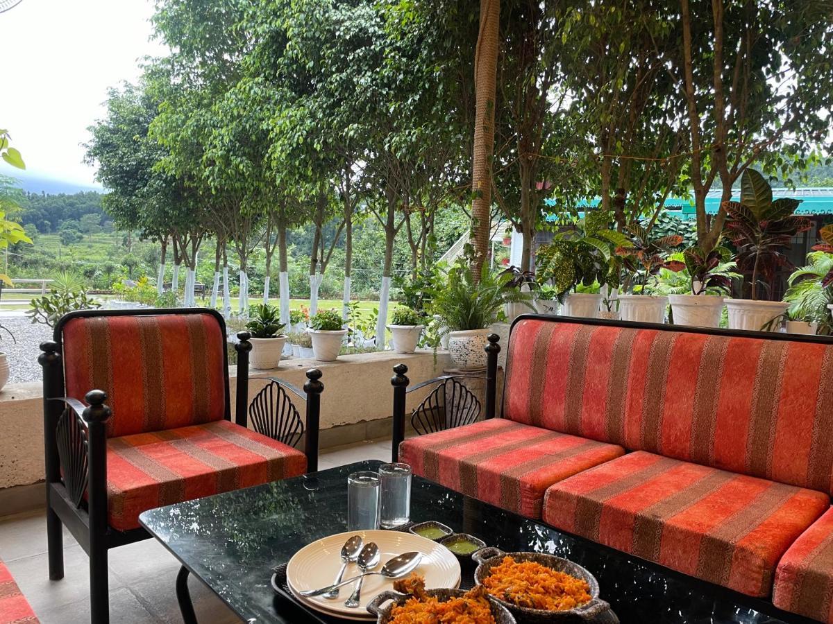 Saraiville- Luxury Riverside Cottages Dehradun Eksteriør billede