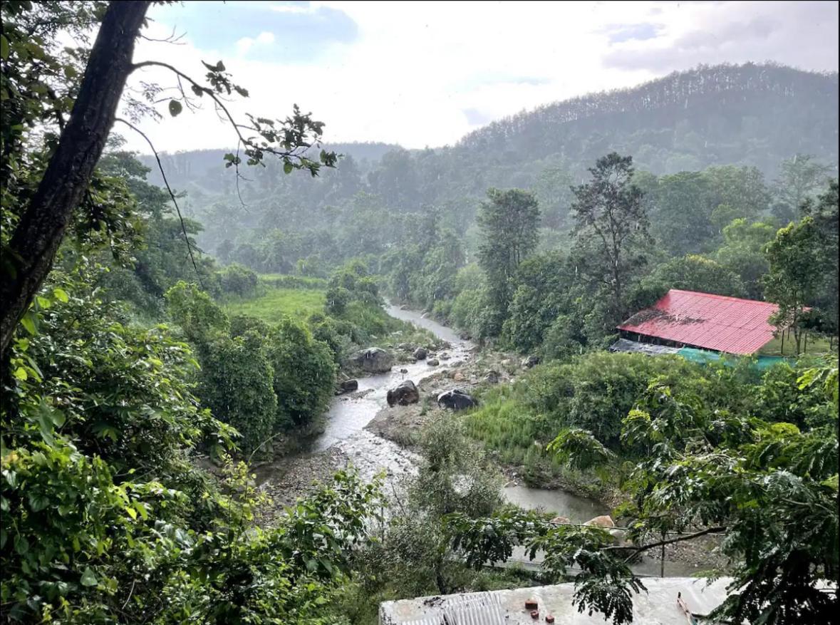 Saraiville- Luxury Riverside Cottages Dehradun Eksteriør billede